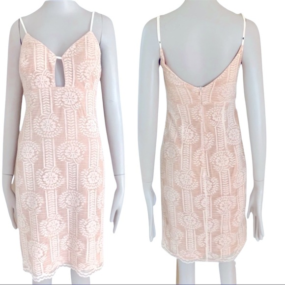 LULUS Avianna Lace Bodycon Dress Spaghetti Strap White Low Back Style 754162 - Picture 6 of 16